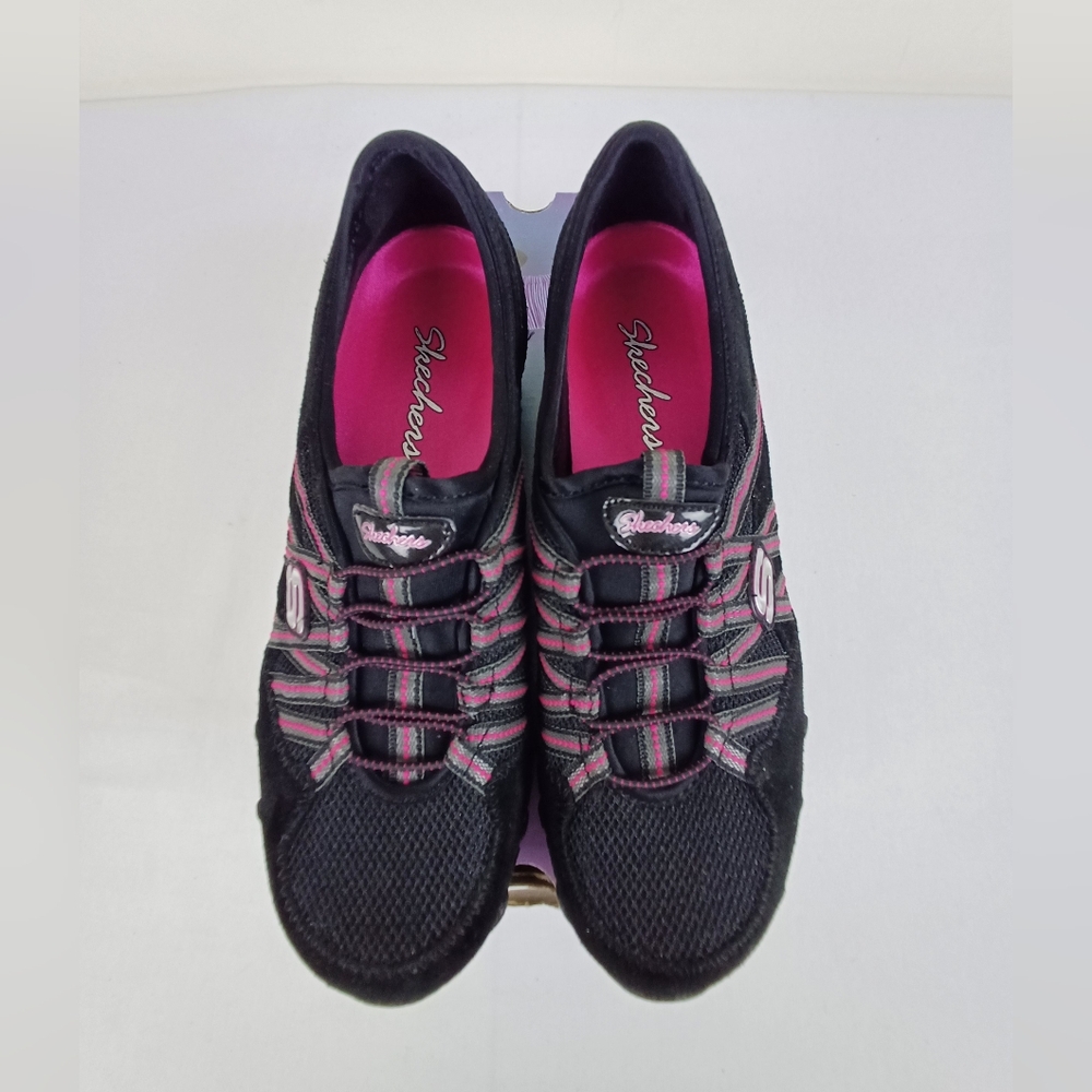 Skechers Active Women's Sneakers Slip On  NIB Black  Pink Size US 7.5